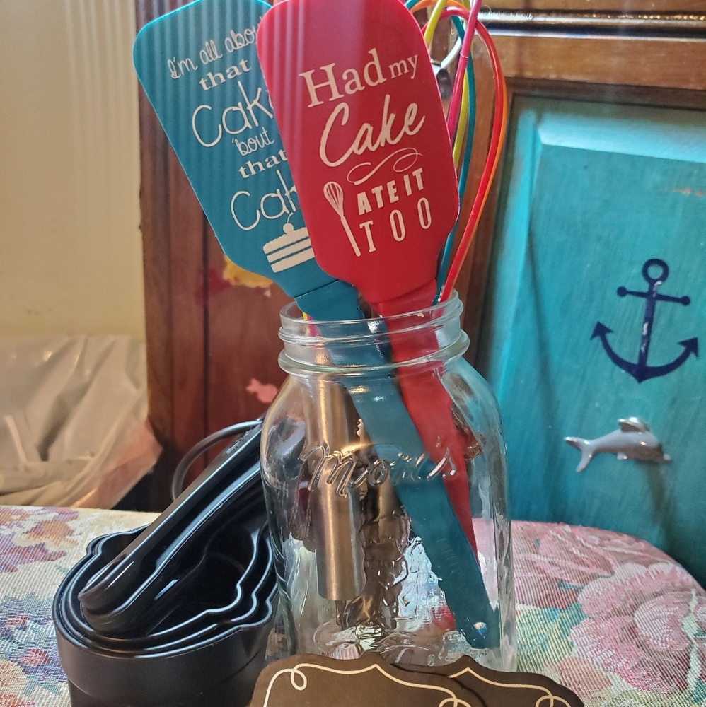 Moms loaded mason jar